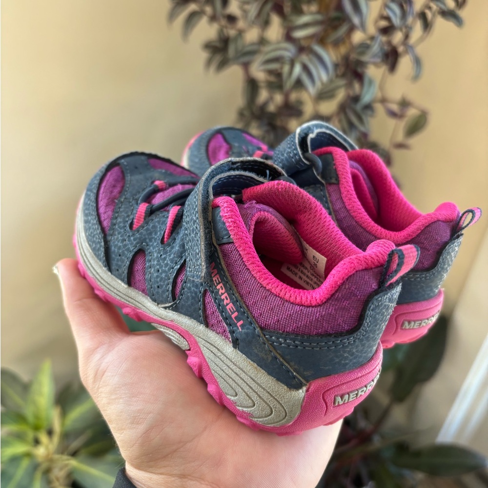 EUC Merrell Toddler Hiking Shoes
